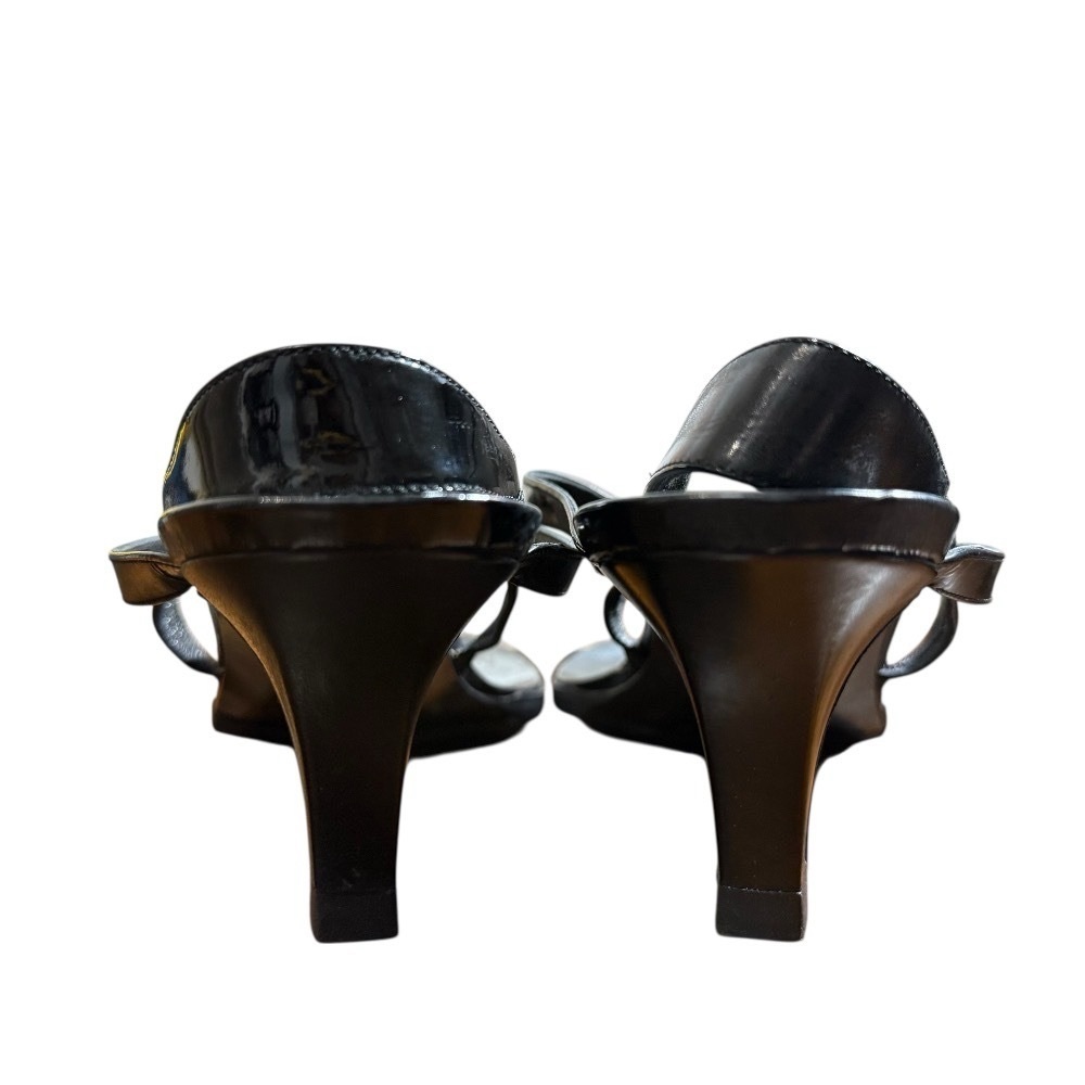 CHANEL Black Patent Leather Turnlock Thong Sandals with CC Logo - Picture 4 of 5